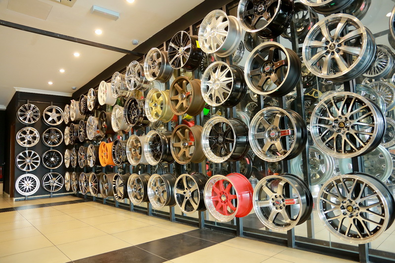 What is better to choose: aluminium or steel rims?